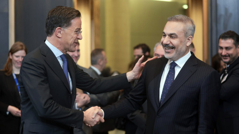 Турският външен министър и Марк Рюте дискутираха сигурността в Черно море