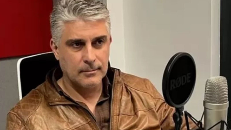 Росен Йорданов: Протестът беше яхнат моментално от екстремистки групички около президента