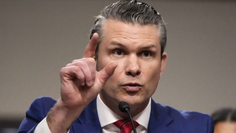 Разследване: Хегсет е разкрил чувствителна информация за удари в Йемен чрез „Сигнал“