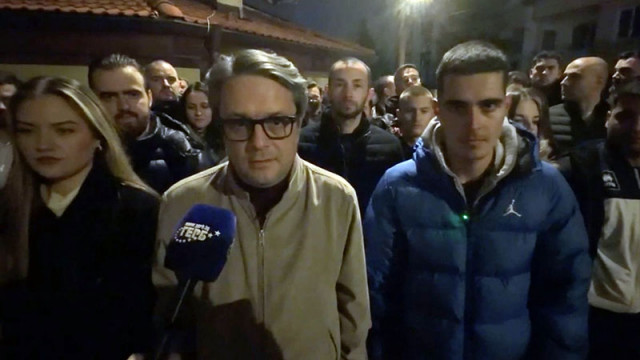 Здравейте намираме се пред къщата на Бойко Борисов  Допреди малко