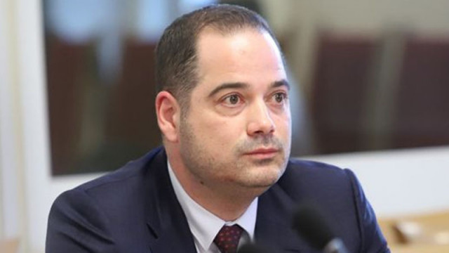 Ивайло Мирчев е просто един голям лъжец написа във Фейсбук