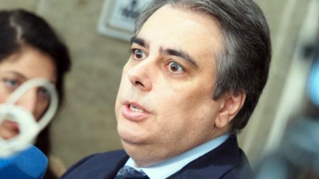 Лидерът на ПП Асен Василев в интервю за Капитал посъветва