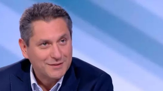 Най краткият отговор защо напуснах е защото казват едно а