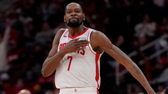 Кевин Дюрант наниза 28 точки за победата на Хюстън над