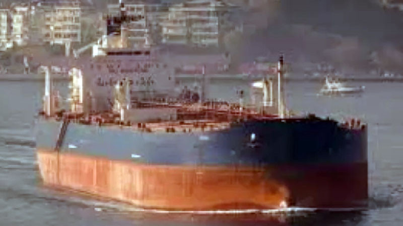 Екипажът на блокирания край Ахтопол „Кайрос“ има храна и вода за 3 дни