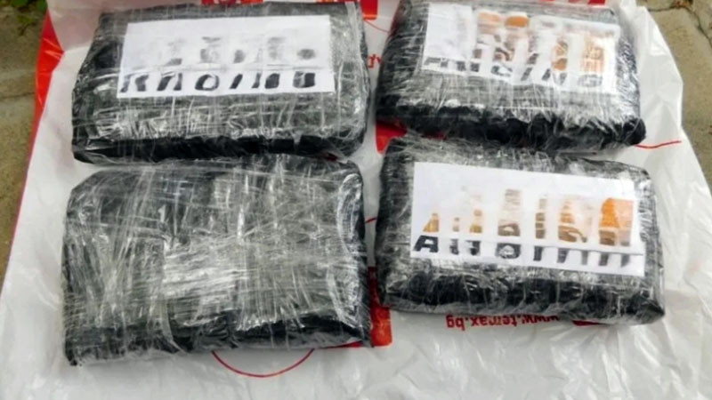 Перу задържа 3,4 тона кокаин, скрит в пратка банани за Белгия