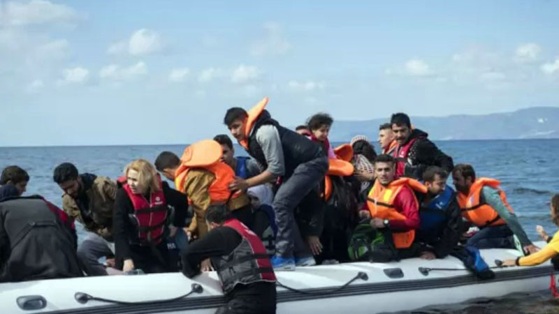 Незаконната миграция към ЕС спада с 35% през последната година