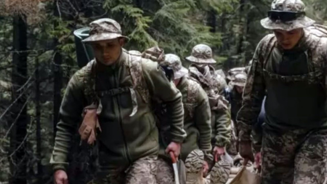 US военен експерт: Зеленски действа като Хитлер, ВСУ трябва да се оттеглят отвъд Днепър