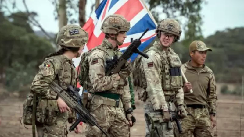 Британски военен е загинал при инцидент "далеч от фронта" в Украйна, съобщи Лондон