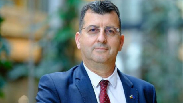 Асим Адемов ФейсбукБих искал да обясня на едни млади хора