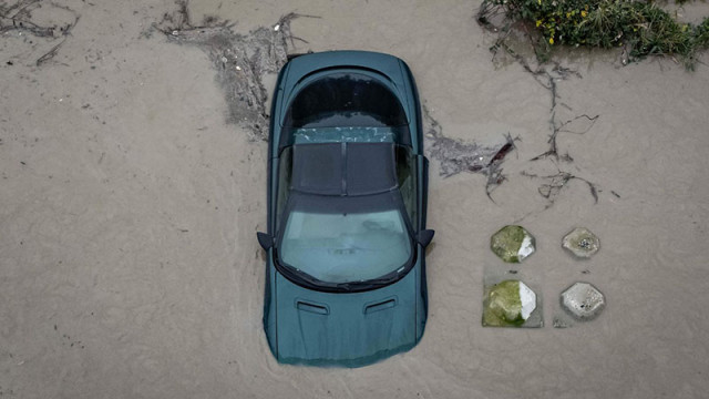 Проливните дъждове които се изливат върху северозападната част на Тихоокеанското