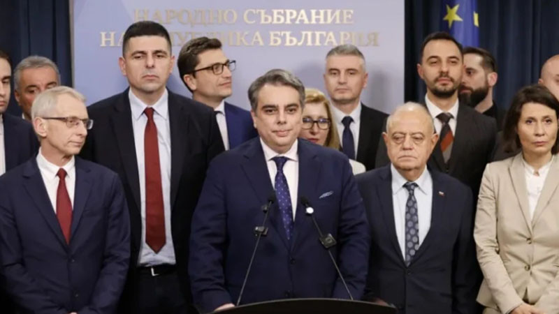 Валери Лачовски за ПП-ДБ: Хаосът около еврото не е случаен