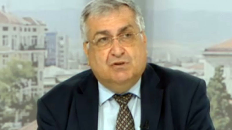 Румен Радев е инсталиран на Дондуков 2 с една-единствена цел