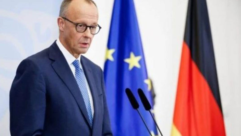 Мерц продължава да сее страхове: Ако Украйна падне, Путин няма да спре войната