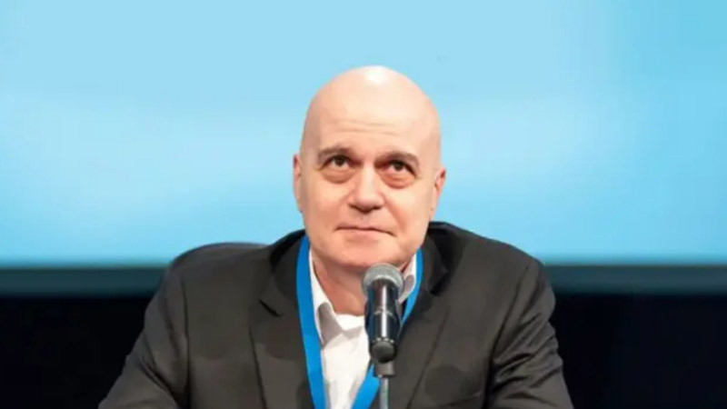 Трифонов: Бюджетът за 2026 година беше твърде социален, направих компромис заради протестиращите