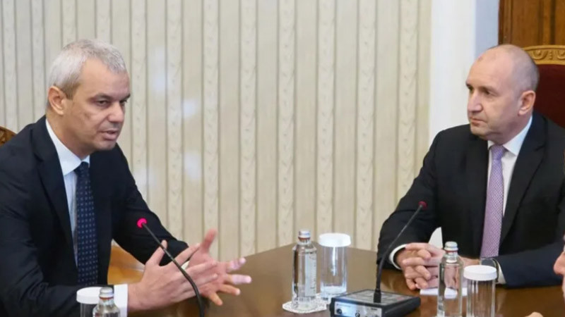 „Възраждане“ пред президента: Ние, българите, искаме нови избори