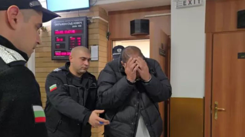 Оставиха за постоянно в ареста Росен Стъкларя, заради когото "изгърмя" шефът на 5 РПУ