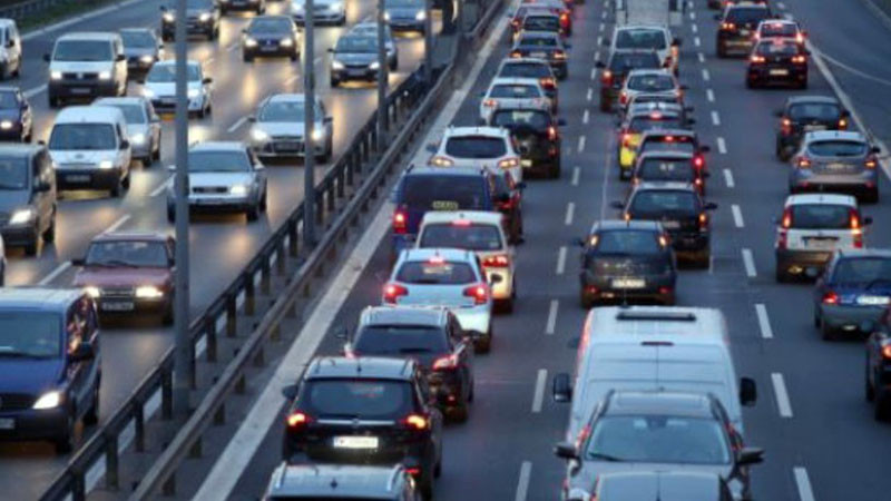 Крачка назад: ЕК смекчава правилата за продажба на нови бензинови и дизелови автомобили