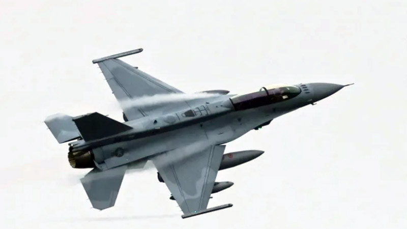 Последните два български F16 Block 70 по първия договор с „Локхийд Мартин“ пристигнаха в България