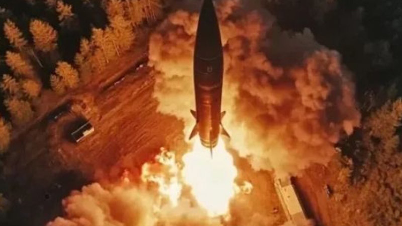 Daily Express: Руският "Орешник" вече е в Беларус, може да унищожи Лондон за 8 минути