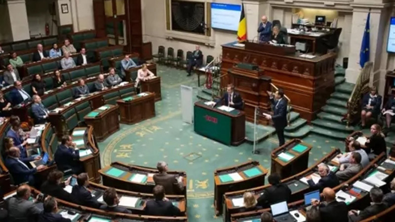 Белгия замразява депутатските заплати за следващите четири години