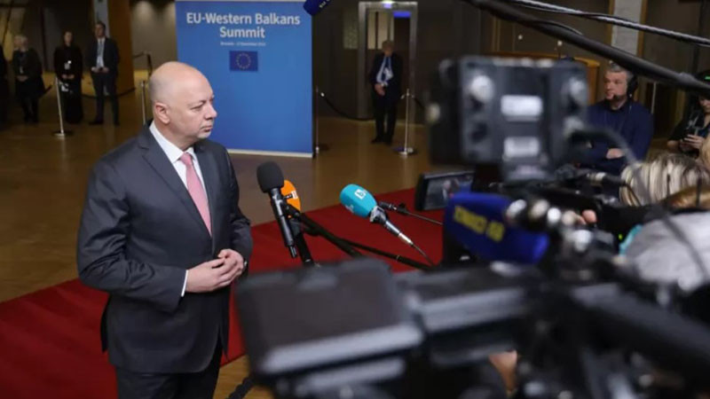 Росен Желязков: Отиваме на избори. Нямаме притеснения за влизането на България в еврозоната