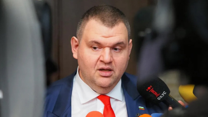 Пеевски се отказва от НСО: Ако цената за спокойна държава са охраната и кабинета ми, аз ще я платя
