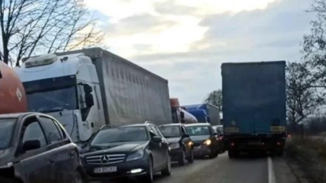 В почивните дни за коледните и новогодишни празници в определени