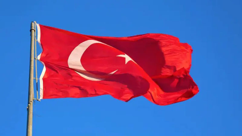 Турция предупреди Украйна и Русия да внимават в Черно море