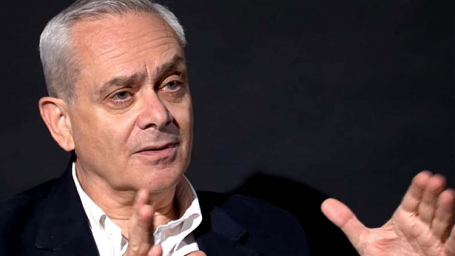 Жак Пиле   В Европа се надига дълбока вълна —