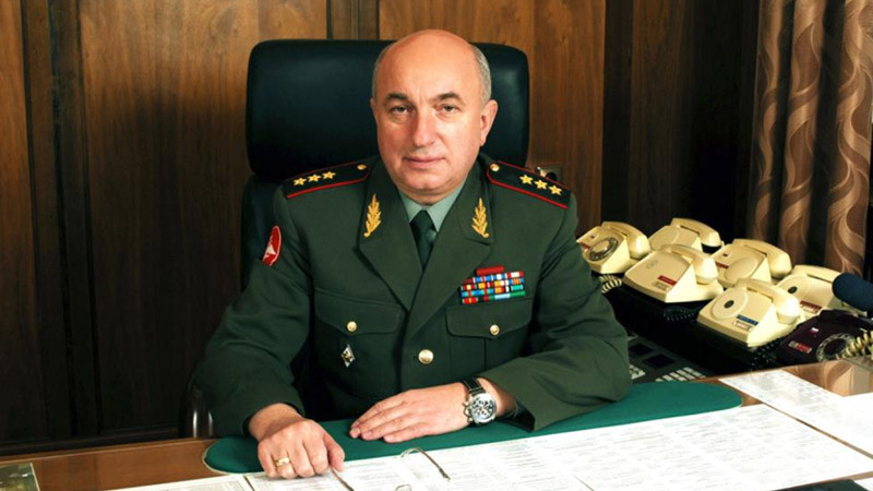 Ген. Безверхни: „Клането в Буча“ беше инсценирано за англоезичната публика