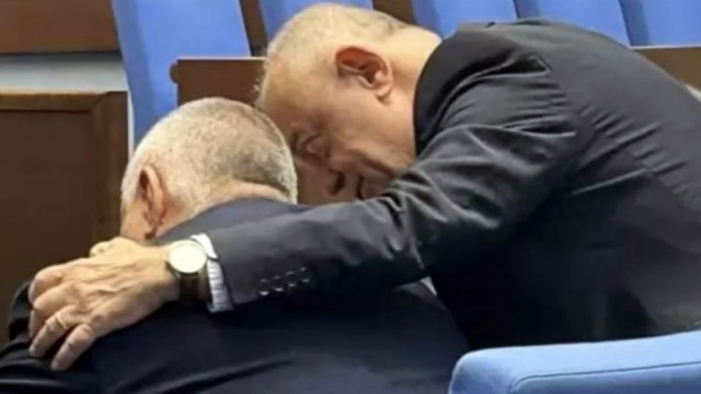 Депутатът от ИТН Андрей Чорбанов коментира в социалните мрежи протестите