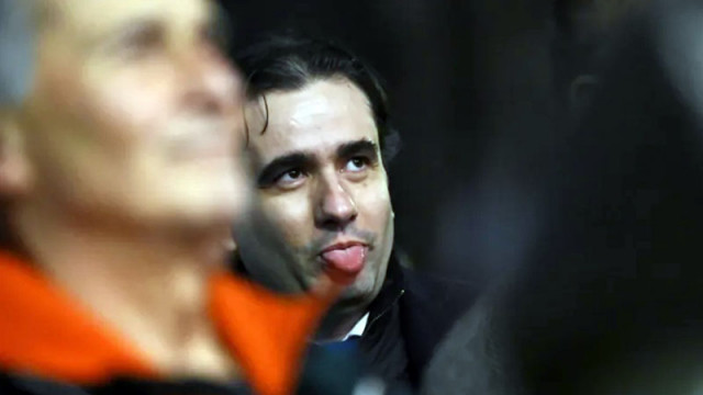 От Фейсбук профила на Александър Симов Притеснен съм Тази вечер