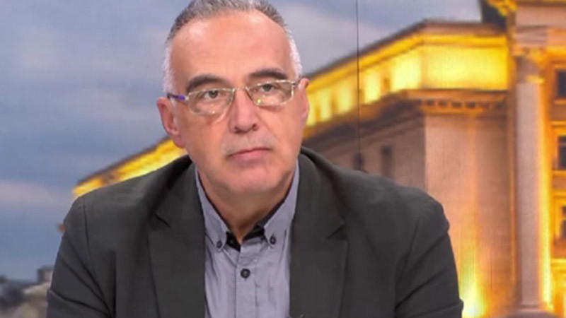 Антон Кутев: Радев няма нито общо с движението "3 март"