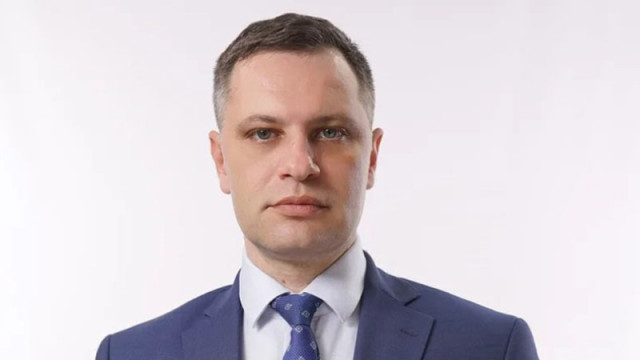 От Фейсбук профила на Александър Сиди Днес политическият кадър на