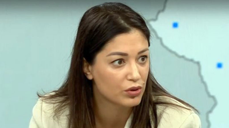 Евелина Славкова: За Радев е рисков ход да не излезе на тези избори