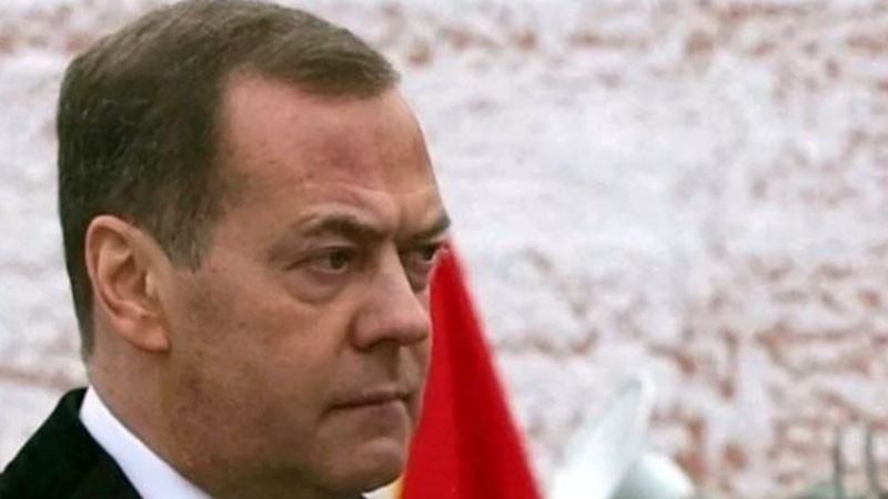 Медведев: Украинският народ се е превърнал в "пушечно месо" за европейската цивилизация