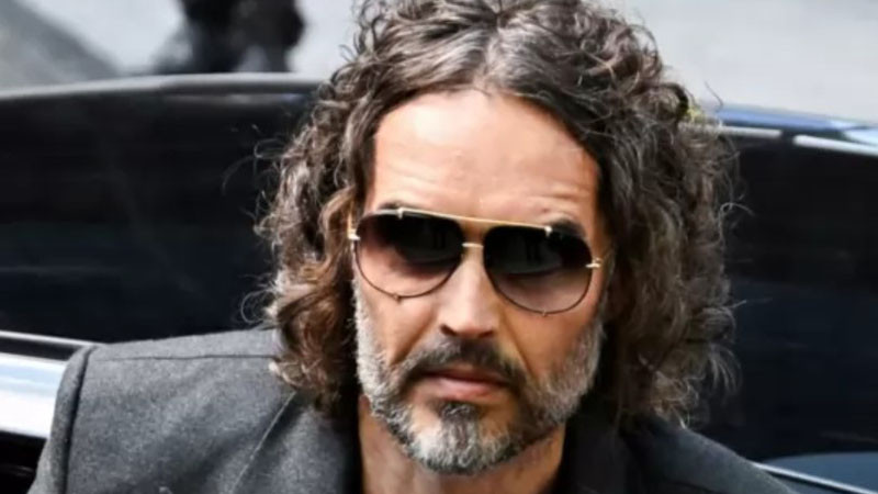 CNN: Британският водещ Ръсел Бранд е обвинен за сексуално насилие по още две дела