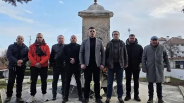 Борис Недев Фейсбук Памет без истина не е почит а