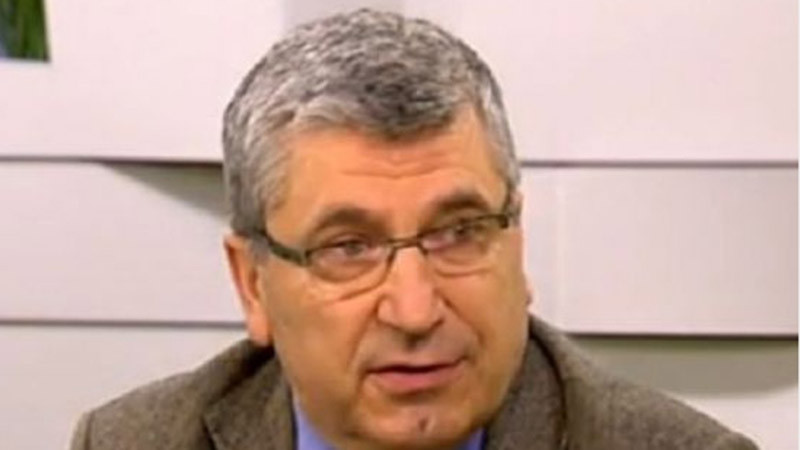 Илиян Василев:Малко вероятно е Радев да използва новогодишното обръщение,за да обяви старт на партия