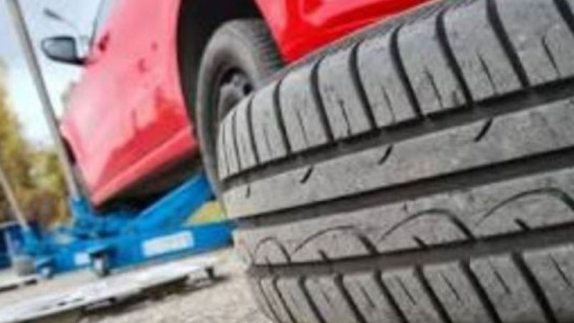 Бебе пострада при удар между две коли, единият шофьор е с алкохол в кръвта