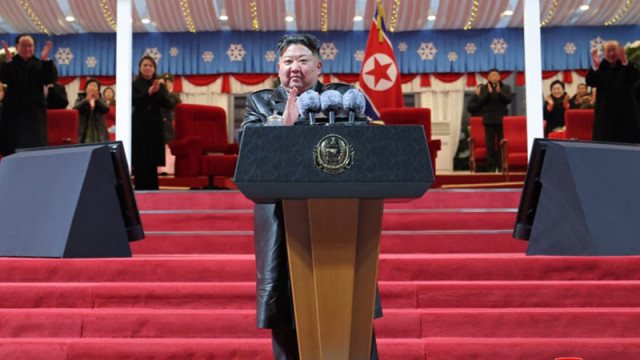 Севернокорейският лидер Ким Чен Ун присъства на празненства в столицата