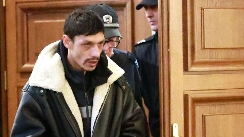 Жестокото убийство в София преди Нова година: Мъж убил майката на детето си с лопата