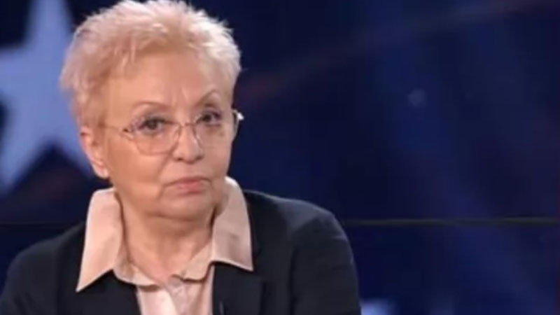 Дамянова: Новият политически герой не възнамерява да ни каже много за политическите си възгледи