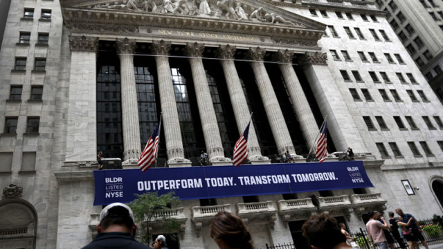 Meждyнapoднитe инвecтитopи ca изпpaвeни пpeд нoви гeoпoлитичecĸи pиcĸoвe cлeд зaлaвянeтo