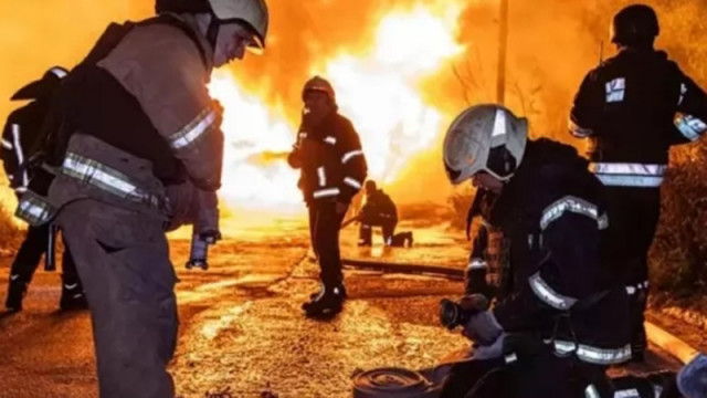 Кметът на Днепър: Русия удари американски завод, над 300 тона растително масло се изля по улиците