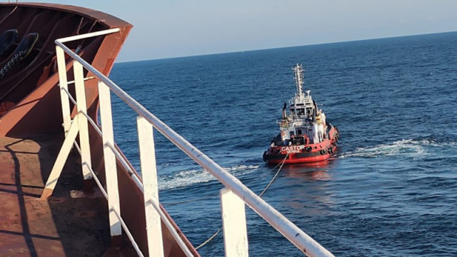 Изпълнителна агенция Морска администрация е поискала от собственика на танкера Кайрос