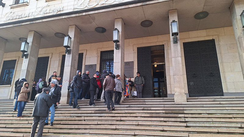 Касите на БНБ ще работят извънредно всяка събота през януари