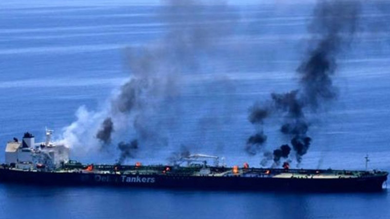 Петролен танкер е бил ударен с дрон в Черно море в близост до турския бряг