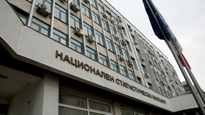 НСИ съобщава: Търговията се сви